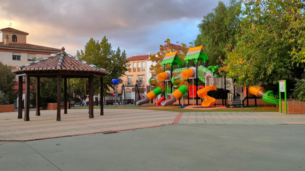 Amplio Apartamento Familiar De 3 Dormitorios En La Zubia Granada A Un Paso De La Alhambra Y Sierra Nevada Bagian luar foto