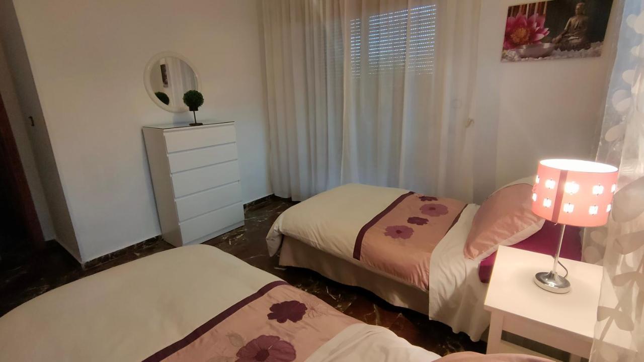 Amplio Apartamento Familiar De 3 Dormitorios En La Zubia Granada A Un Paso De La Alhambra Y Sierra Nevada Bagian luar foto